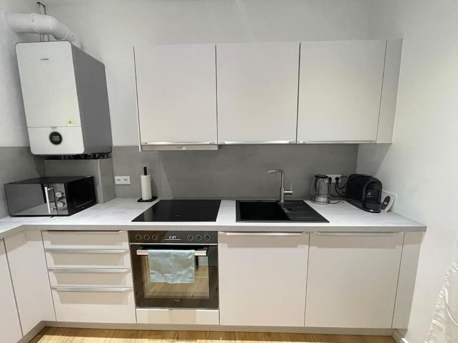 70Qm - 3 Rooms - Free Parking - City - Mallibase Apartments Hannover Exteriér fotografie